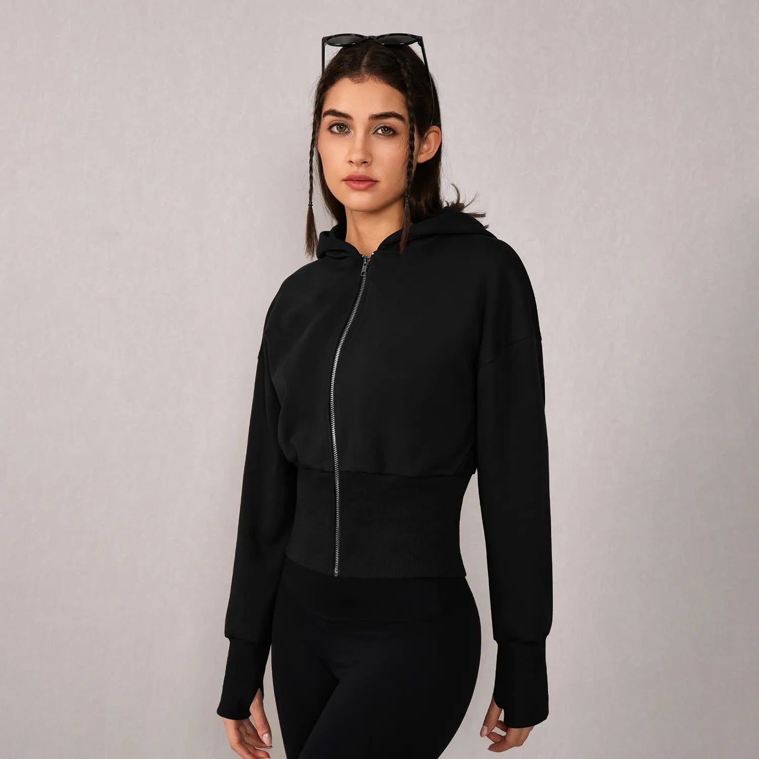 TIMEOFF Women's Cropped Hooded Zip-Up Long Sleeve Gym Jacket - Cozy Fitness Outerwear, Sportswear for Casual Daily Use, Athletic Zip-Up Jackets