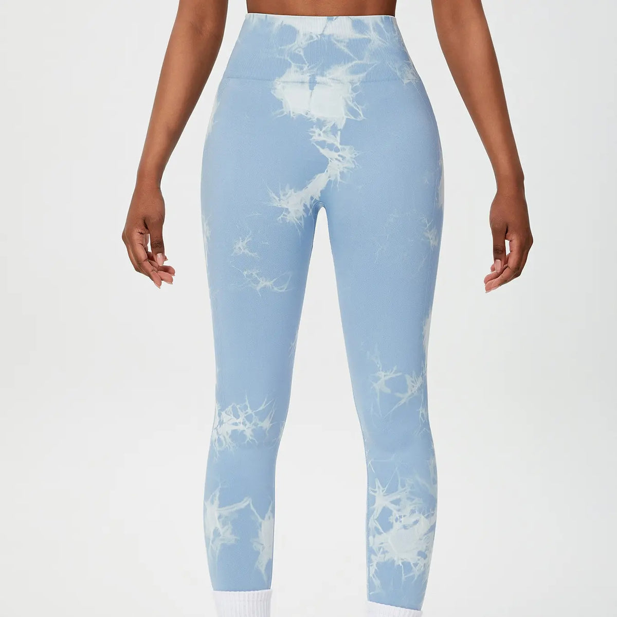 Las mujeres del gimnasio de ropa de yoga y Fitness