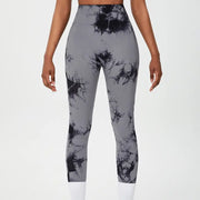 Las mujeres del gimnasio de ropa de yoga y Fitness